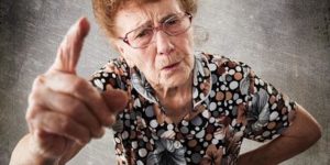 Las 10 peores cosas que puede hacer una suegra