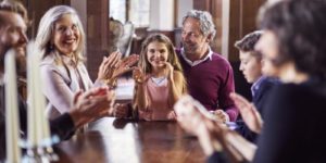 Organizar una reunión familiar de manera fácil y eficaz