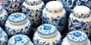 269700-800x515r1-celebrated-chinese-ginger-jar-designs-values.jpg